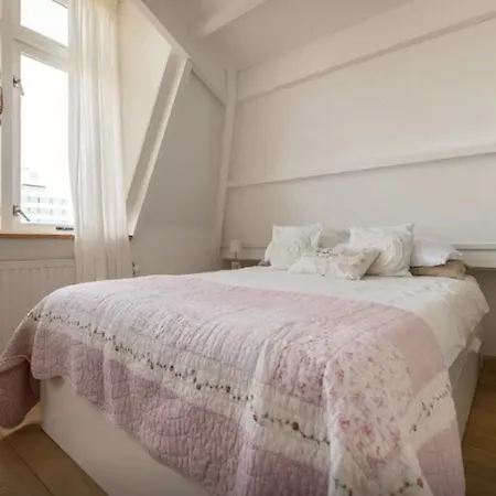 Apartment Short *