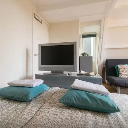 Short Apartment