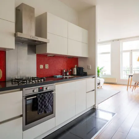 Apartment Short